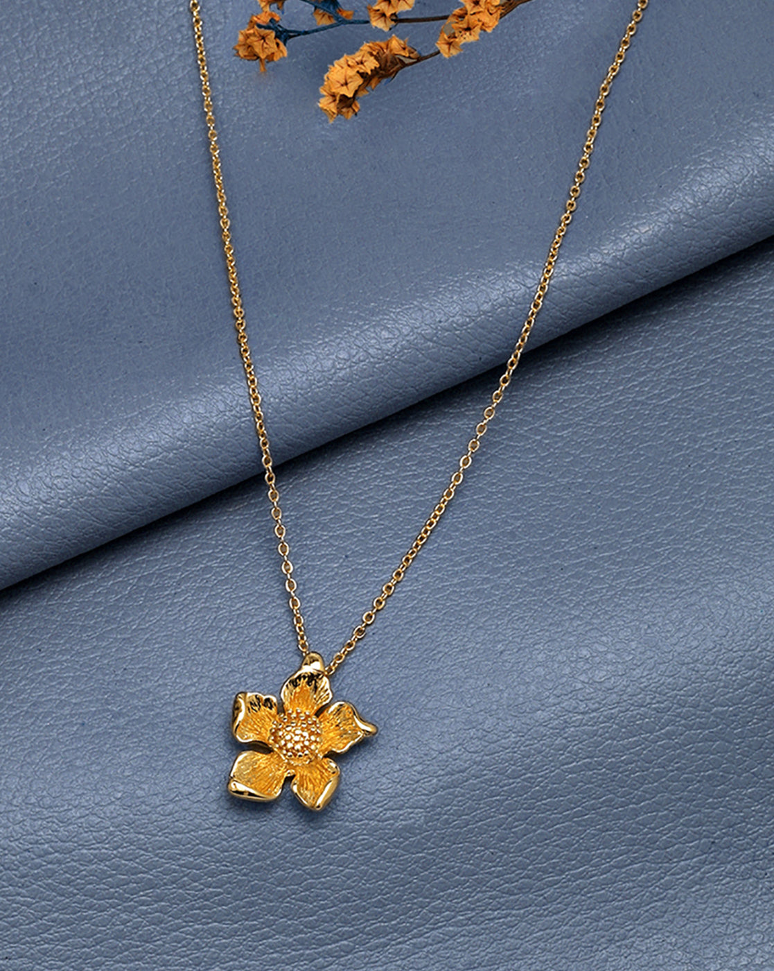 18kt Gold Plated Floral Pendant and Chain